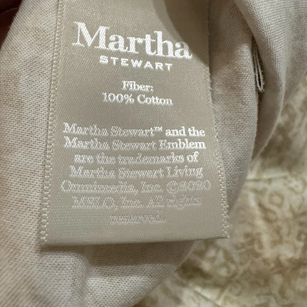 Martha Stewart Pillowcase King Size Beige Swirls‎ Floral Print 100% Cotton